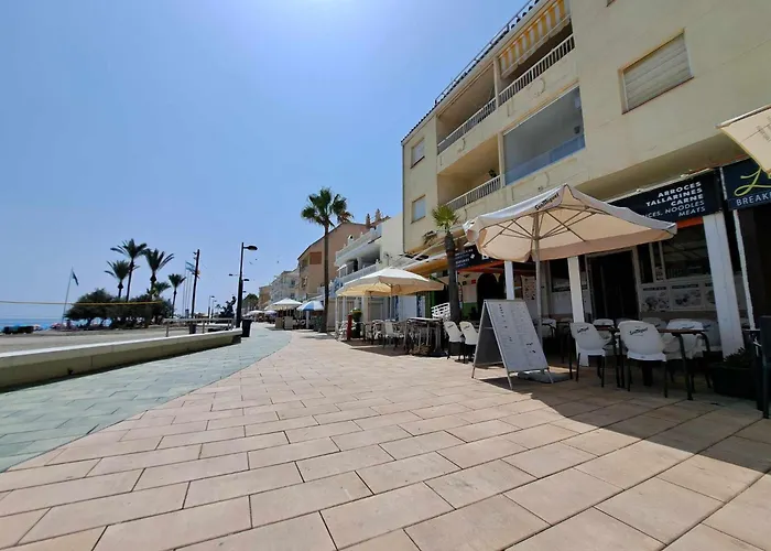 Small Oasis #2 - Manilva